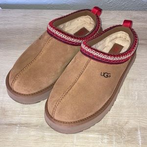 UGG Tazz - Size 5 kids fits size 7 women! Only worn twice!